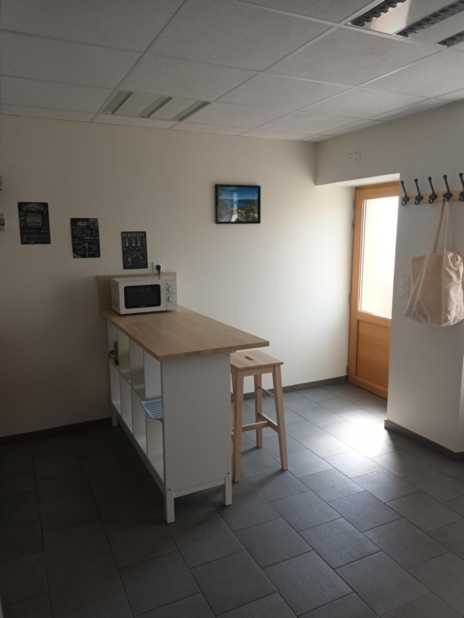 Gite 4 Personnes Proche Des Cascades Du Herisson Doucier Exterior photo